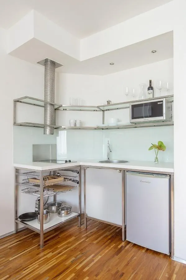 Holeckova Apartments Prague Hotel