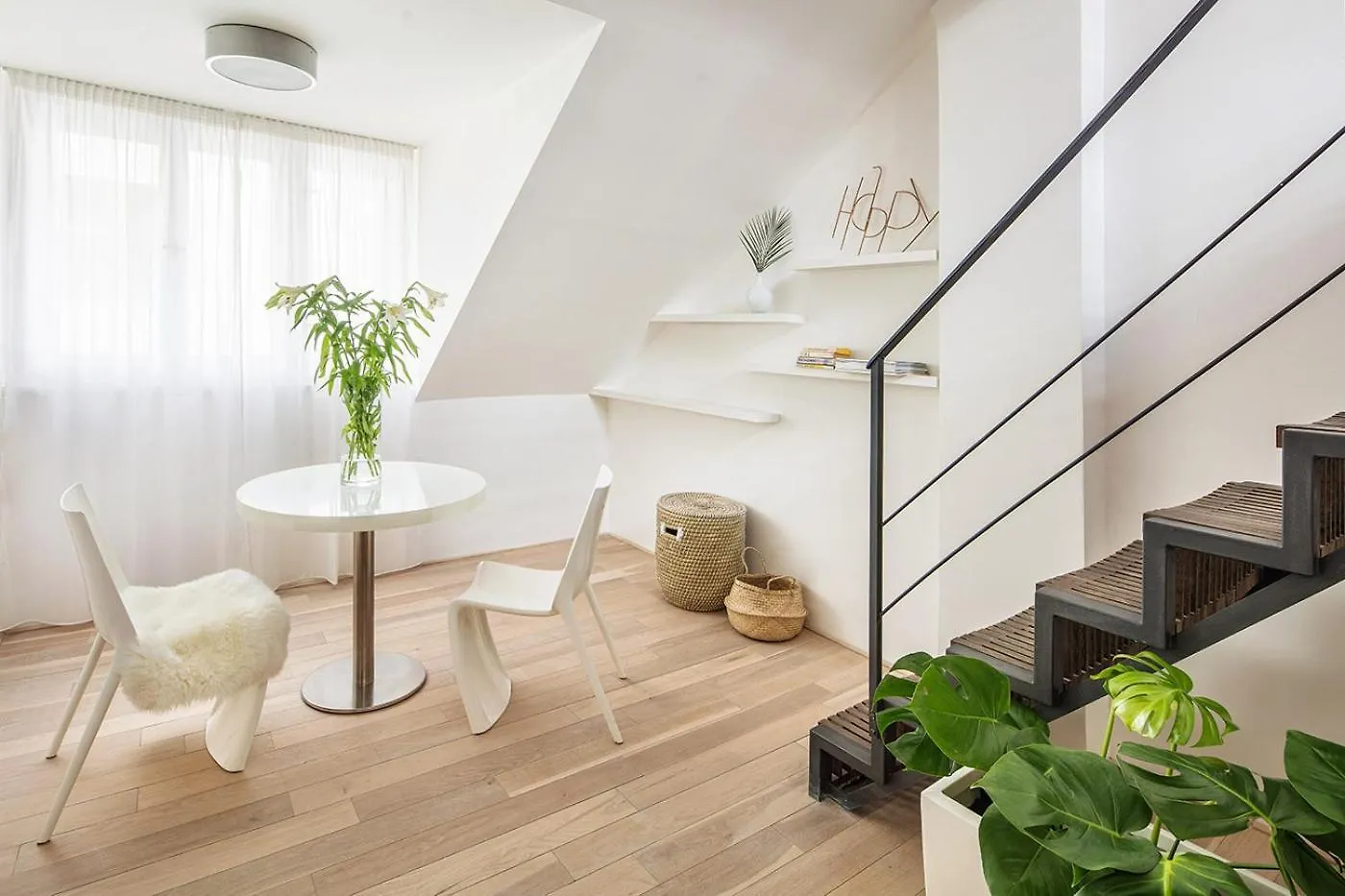 Holeckova Apartments Prague