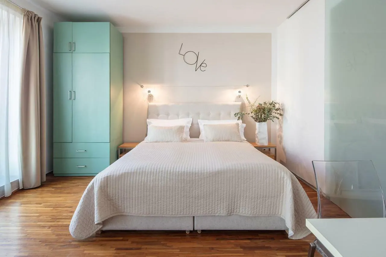 Holeckova Apartments Prague